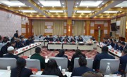 更登加在参加人大第一代表团分团审议时强调：树牢中心意识 主动担当作为 在加快打造泛共和盆地绿色崛起新增长极上当先锋、争一流