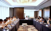 共和县党政代表团赴常州市回访往届援青干部并召开座谈会 更登加主持会议并讲话