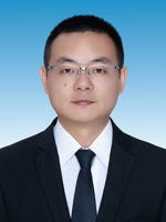 副县长  何先虎
