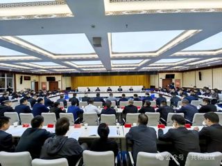 共商绿色发展新路径 构建政企协同新格局海南州召开企业家座谈会