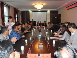 湟源县和共和县2012年日月山分水岭夏季牧场轮牧
协议签订仪式