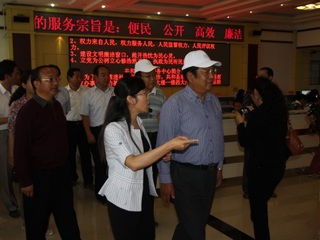 省委常委、省纪委书记、省委统战部部长多杰热旦
深入共和县调研
