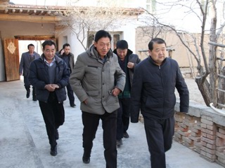州人民政府王建民副州长深入龙羊峡镇德胜村调研指导工作