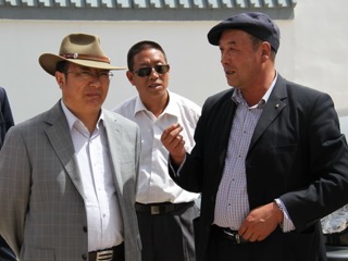 华旦县长深入恰卜恰、龙羊峡等乡镇进行调研