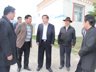 共和县党政主要领导赴江西沟乡调研乡村旅游点建设情况

