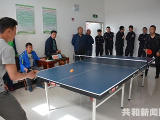 唱响劳动光荣主旋律 弘扬时代工人新风尚