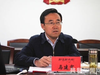 海南州委常委、秘书长马建宏赴共和县倒淌河镇宣讲省第十三次党代会精神