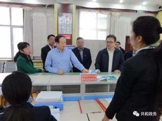 国家烟草专卖局副司长到中心视察工作