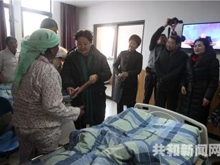 贫困母亲两癌救助金 解决患癌妇女切实困难