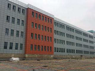 共和县城北新区民族九年一贯制学校将于9月1日正式投入使用