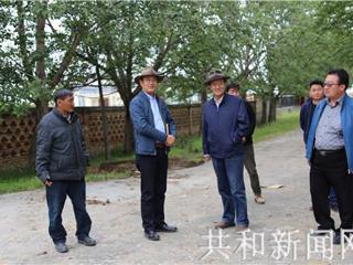 县人大常委会主任华旦扎西深入江西沟镇督查脱贫攻坚工作