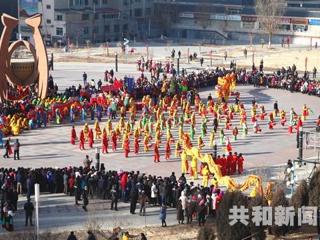 营造传统节日氛围 树立民俗文化之根——共和县2019年春节暨藏历年文艺汇演圆满成功