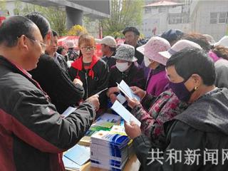 州、县应急管理局联合开展防灾减灾日宣传活动