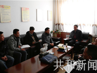 共和县人大常委会主任华旦扎西深入“战区”督导工作
