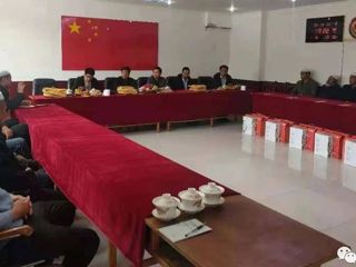县委书记张峰赴恰卜恰清真寺开展开斋节前慰问
