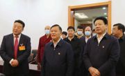 吕刚尕玛朋措等看望出席政协第十四届海南藏族自治州委员会第三次会议的委员