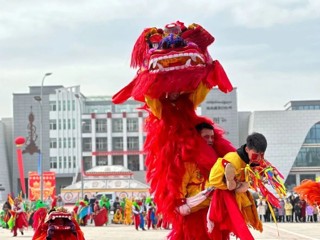 社火“耍”起来 幸福“舞”出来
