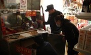 持续清查出重拳 扎实开展保平安