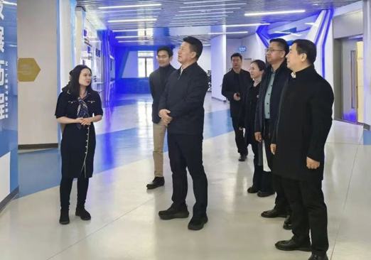 尕玛朋措带队赴京开展招商引资活动