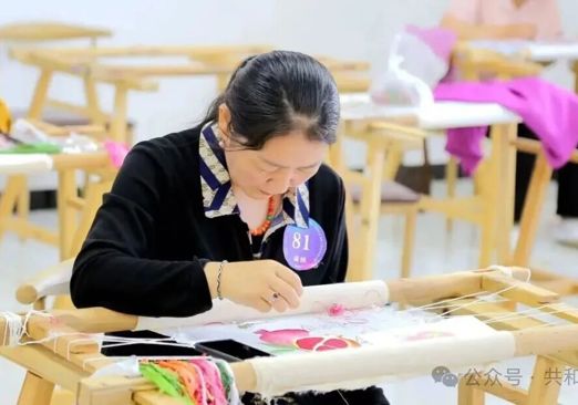 共和县：就业增收多路并进 农牧民日子越过越红火