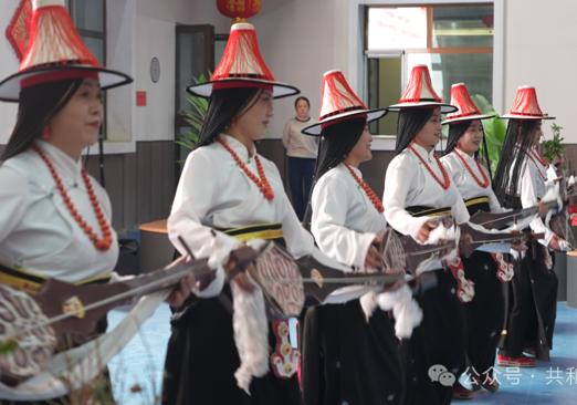 “创建文明城   巾帼我先行”共和县创建全国文明城市主题宣传活动暨庆三八妇女节文艺汇演