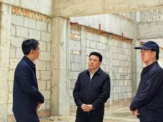当周赴共和县龙羊峡镇调研