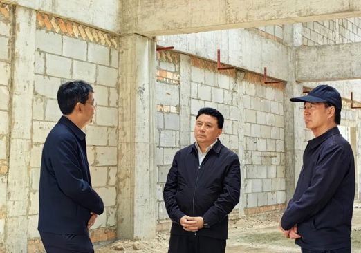 当周赴共和县龙羊峡镇调研