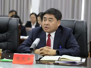 熊元来在参加共和代表团讨论时强调