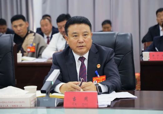 当周参加共和代表团审议