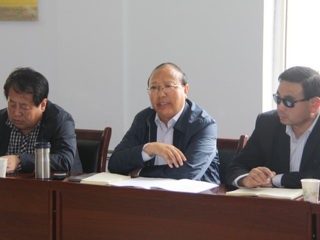 县政府县长华旦赴倒淌河镇就开展“三严三实”专题教育进行调研