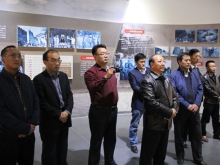 共和县考察团赴内蒙古自治区和甘肃省
一旗两区五县学习考察
