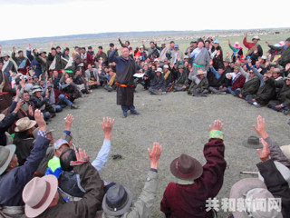 青海湖畔党旗红 ——记海南藏族自治州共和县倒淌河镇 拉乙亥麻村党支部书记华格加